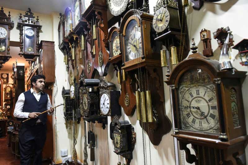 تاریخچه تولید ساعت ایستاده